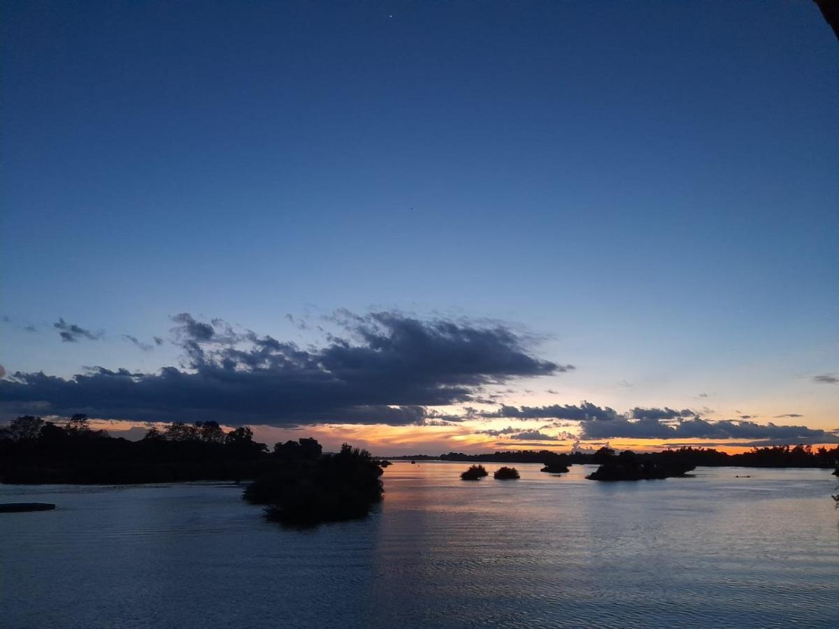Ban Seme Lai Vixay Sunset View Dondet酒店 外观 照片